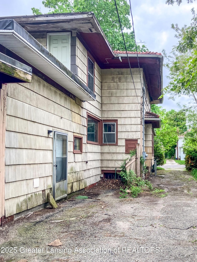 908 N Capitol Ave, Lansing, MI 48906 - view of home's exterior