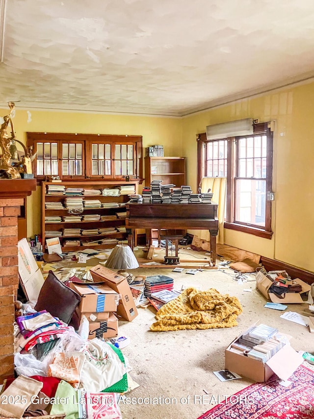 908 N Capitol Ave, Lansing, MI 48906 - miscellaneous room with ornamental molding
