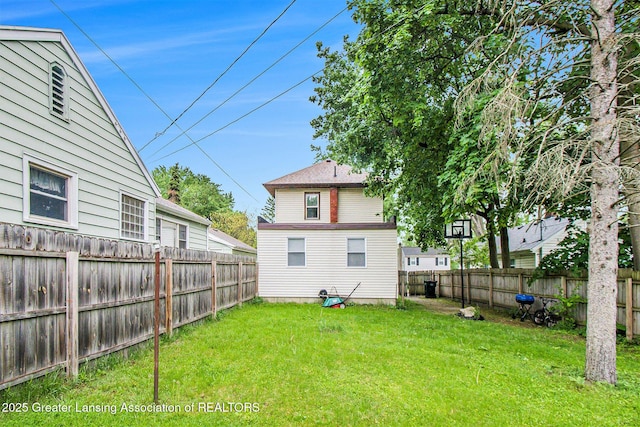 2104 Clifton Ave, Lansing, MI 48910 - view of yard