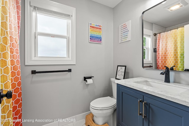 1600 Tuttle Rd, Mason, MI 48854 - bathroom with vanity, toilet, baseboards, and a shower with curtain