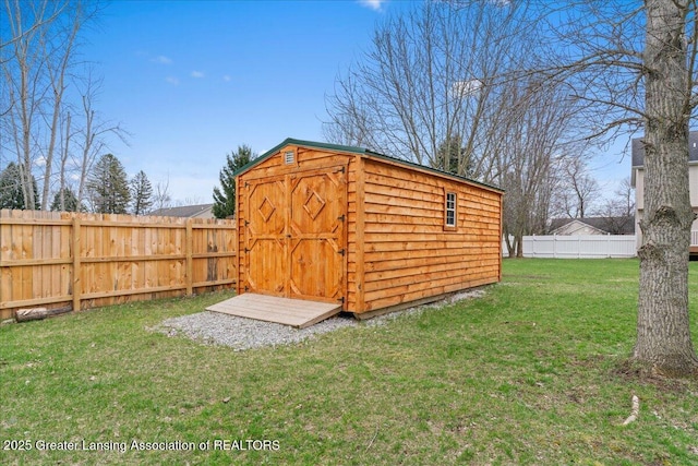 703 Hastay Blvd, Eaton Rapids, MI 48827 - view of shed