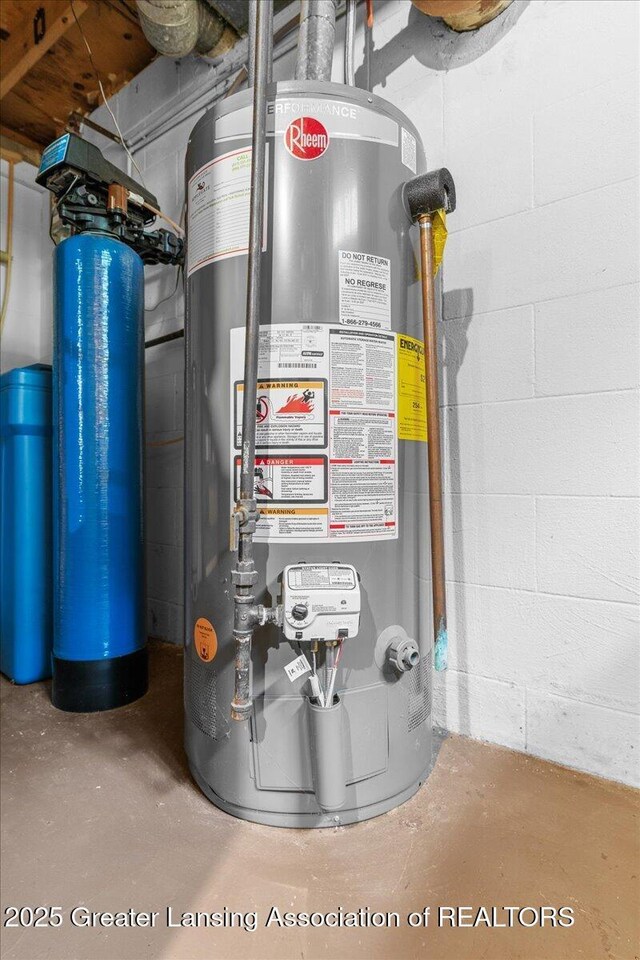 14921 Karl Dr, Lansing, MI 48906 - utilities featuring gas water heater