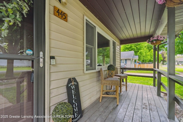 445 S Oak St, Maple Rapids, MI 48853 - view of porch