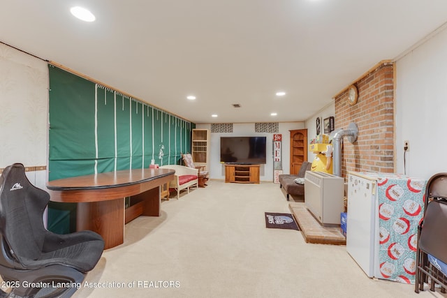 15157 Chetwyn Dr, Lansing, MI 48906 - carpeted living area featuring recessed lighting