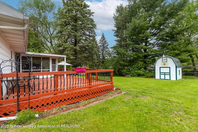 15157 Chetwyn Dr, Lansing, MI 48906 - view of grassy yard featuring a sunroom and a deck