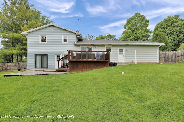 6415 Creyts Rd, Dimondale, MI 48821 - back of property featuring a wooden deck