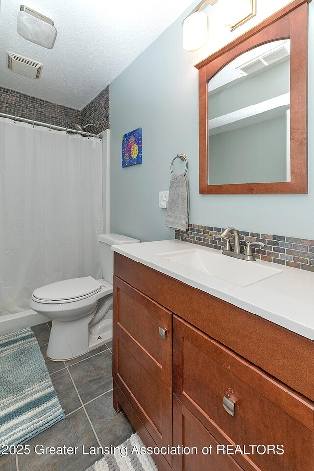 600 Nantucket Dr, Lansing, MI 48906 - photo 25