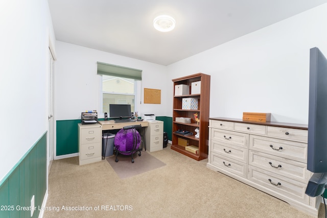2305 Post Oak Ln, Lansing, MI 48912 - home office with wainscoting and light carpet