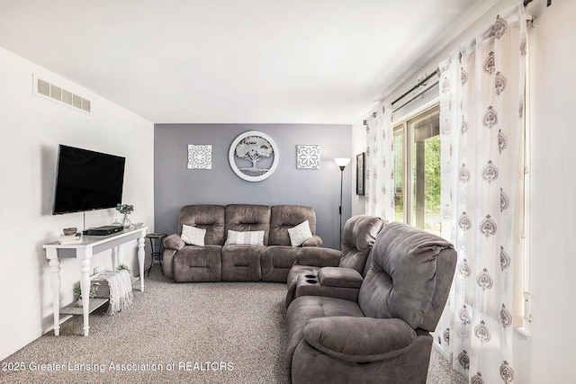 8450 Pineview Lake Dr, Linden, MI 48451 - view of carpeted living room
