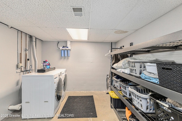 1146 S Ridge Rd, Lansing, MI 48917 - washroom featuring independent washer and dryer