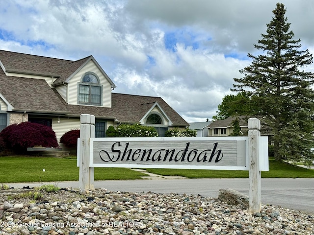 1512 Lindy Dr, Lansing, MI 48917 - view of community sign