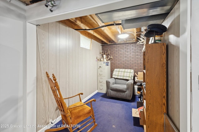 530 S Dibble Blvd, Lansing, MI 48917 - sitting room with brick wall