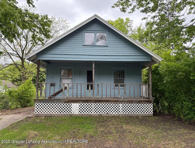 2113 S Rundle Ave, Lansing, MI 48910 - view of front of property with a porch