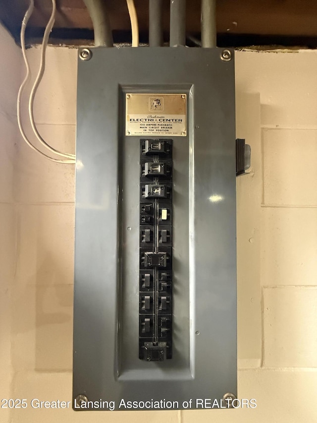 4412 Darron Dr, Lansing, MI 48917 - utilities featuring electric panel