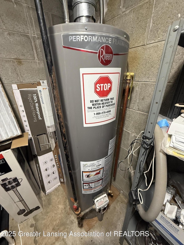 4412 Darron Dr, Lansing, MI 48917 - utilities featuring gas water heater