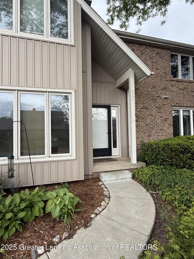1283 N Chartwell Carriage Way E, Lansing, MI 48823 - photo 2