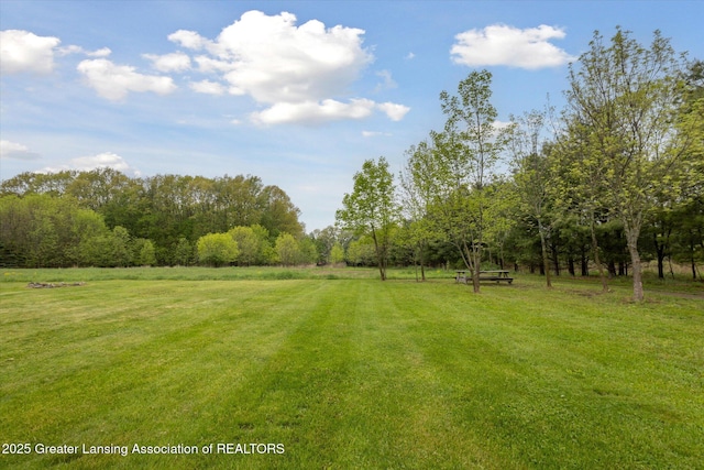 2424 S Canfield Rd, Eaton Rapids, MI 48827 - view of green lawn featuring a view of countryside