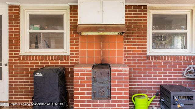 415 W Lawrence Ave, Charlotte, MI 48813 - exterior view of brick siding