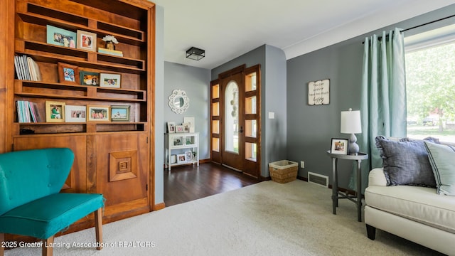 415 W Lawrence Ave, Charlotte, MI 48813 - sitting room with carpet flooring and baseboards