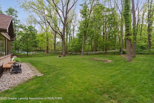12728 Oneida Woods Trl, Grand Ledge, MI 48837 - view of grassy yard