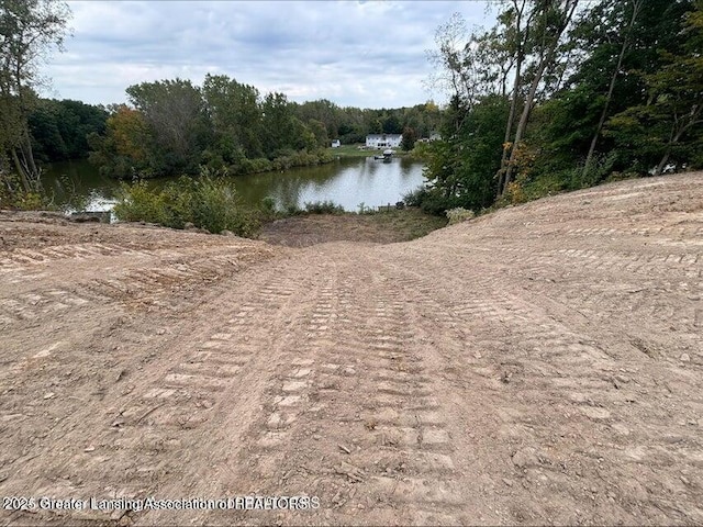 04 Lakeview Ct, Perrinton, MI 48871