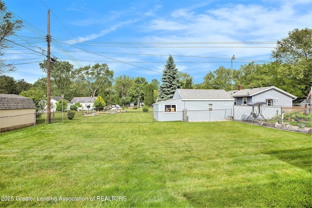 4810 Cherryland Dr, Lansing, MI 48910 - view of yard