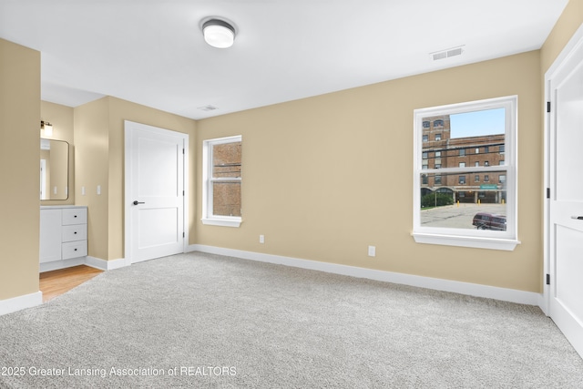 1217 W Saginaw St, Lansing, MI 48915