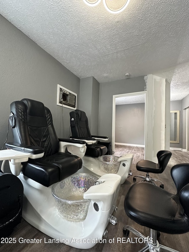 600 E Cavanaugh Rd, Lansing, MI 48910 - miscellaneous room with a textured ceiling