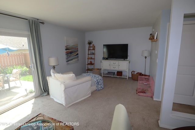1615 Peppertree Ln, Lansing, MI 48912 - living room with carpet