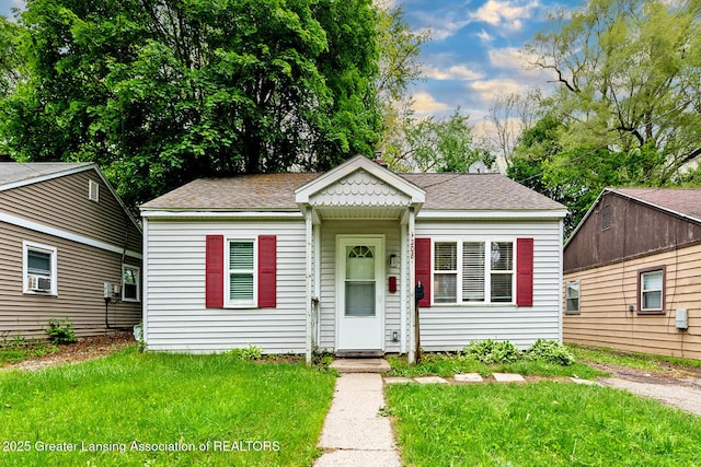 1208 Victor Ave, Lansing, MI 48911