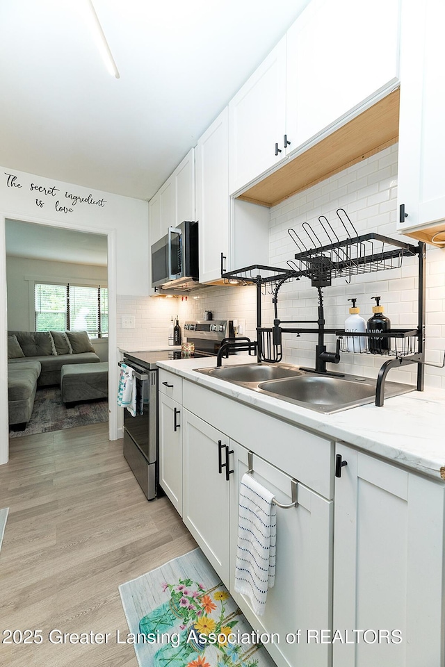 1208 Victor Ave, Lansing, MI 48911