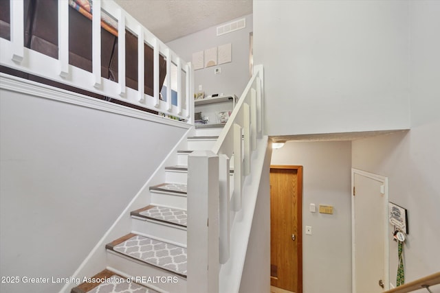 2500 Champion Way, Lansing, MI 48910 - view of stairway