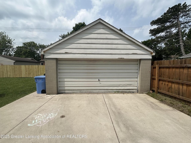 2107 Westbury Rd, Lansing, MI 48906 - view of detached garage