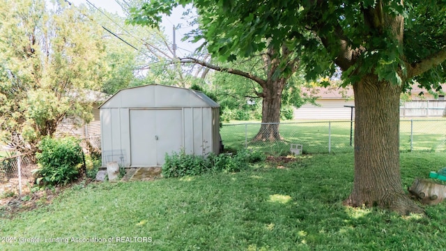 3326 W Willow St, Lansing, MI 48917 - view of yard