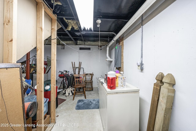 1200 S Michigan Rd, Eaton Rapids, MI 48827 - unfinished below grade area with electric panel