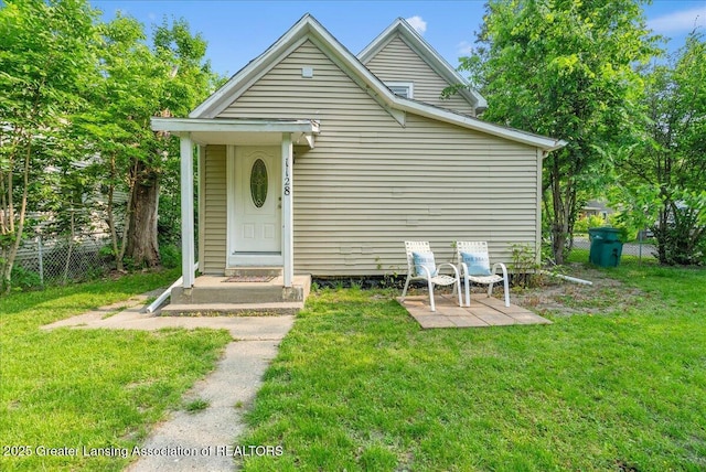 1128 Hickory St, Lansing, MI 48912 - view of front of home