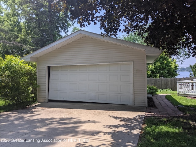 15632 Park Lake Rd, East Lansing, MI 48823 - view of detached garage