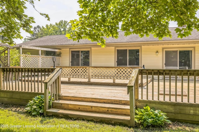 1802 Rockdale Ave, Lansing, MI 48917 - view of wooden deck