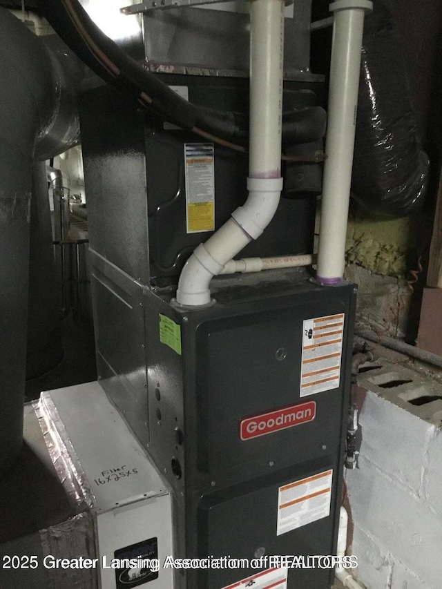 4615 Hughes Rd, Lansing, MI 48910 - utilities featuring heating unit