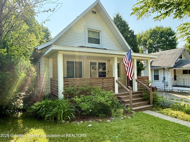 227 S Foster Ave, Lansing, MI 48912 - bungalow-style house with covered porch