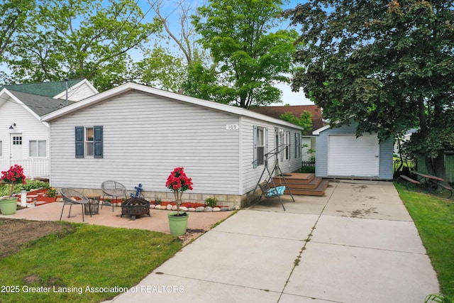 109 Cooper St, Hougton Lake Heights, MI 48630 - photo 2