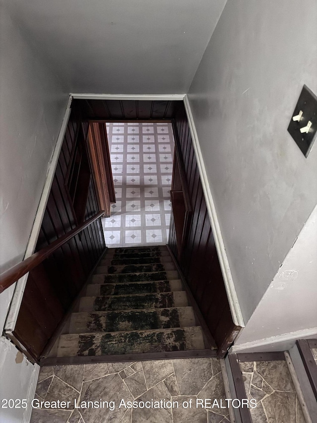 603 Armstrong Rd, Lansing, MI 48911 - view of stairs