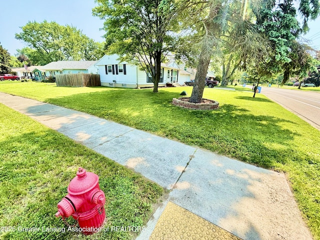 3130 Delta River Dr, Lansing, MI 48906 - view of yard