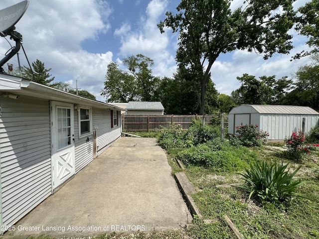 4219 Richmond St, Lansing, MI 48911 - view of yard featuring a patio area