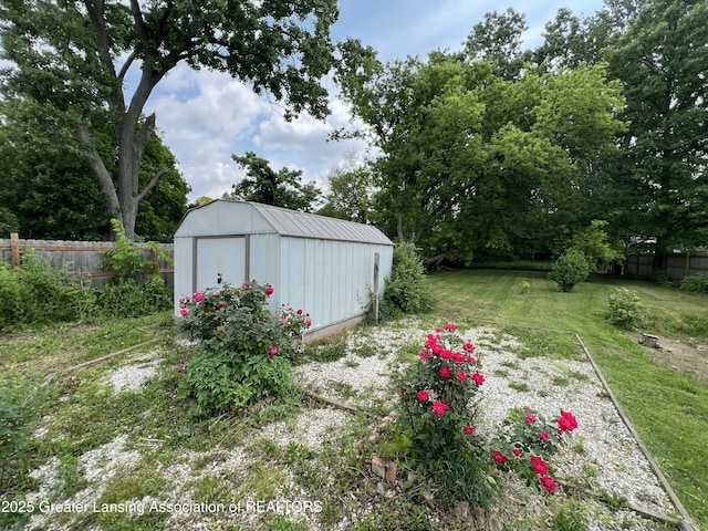 4219 Richmond St, Lansing, MI 48911 - view of yard
