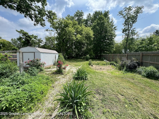 4219 Richmond St, Lansing, MI 48911 - view of yard