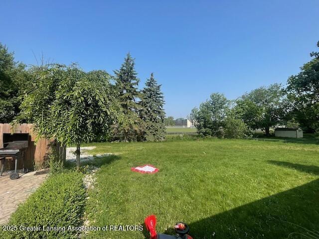 4022 Stabler St, Lansing, MI 48910 - view of green lawn