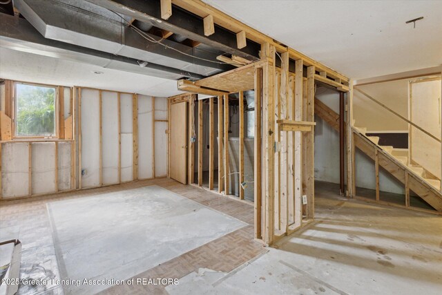 202 Kerry St, Eaton Rapids, MI 48827 - view of below grade area