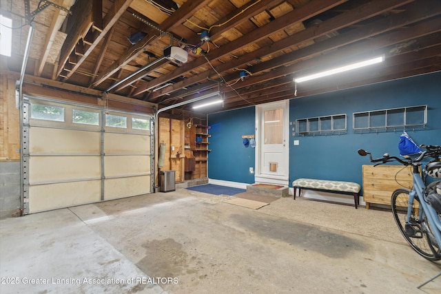 932 Sunset Ln, East Lansing, MI 48823 - view of garage
