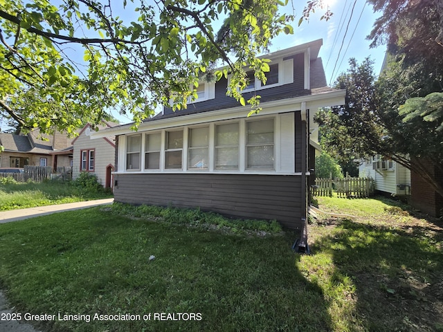 812 Westmoreland Ave, Lansing, MI 48915 - view of bungalow